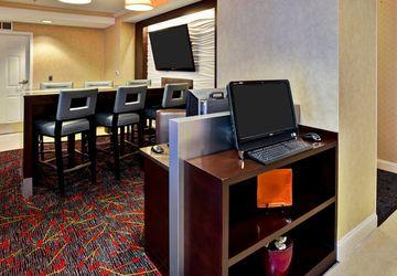 Hotel Boston 3*